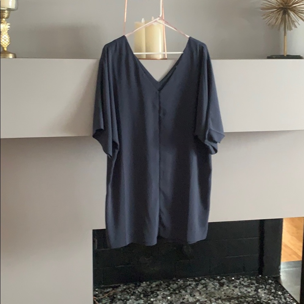 Loose dress can be dressed up or down !